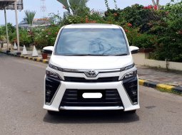 2021 Toyota Voxy 2.0 A/T Putih - Jual mobil bekas di DKI Jakarta