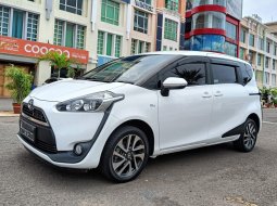 2017 Toyota Sienta V CVT Putih - Jual mobil bekas di DKI Jakarta