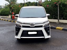 2019 Toyota Voxy 2.0 A/T Putih - Jual mobil bekas di DKI Jakarta