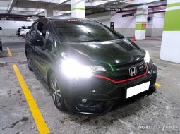 2018 Honda Jazz RS Hitam - Jual mobil bekas di Jawa Barat