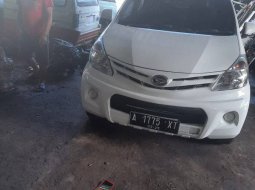 2015 Daihatsu Xenia Li Putih - Jual mobil bekas di Banten