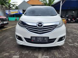 2015 Mazda Biante 2.0 SKYACTIV A/T Putih - Jual mobil bekas di DI Yogyakarta