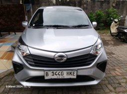 2022 Daihatsu Sigra 1.0 M MT Silver - Jual mobil bekas di Banten