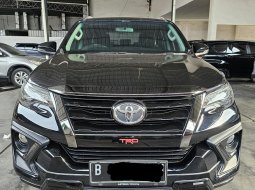 2020 Toyota Fortuner 2.4 TRD AT Hitam - Jual mobil bekas di DKI Jakarta