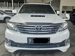 2014 Toyota Fortuner G Putih - Jual mobil bekas di Jawa Barat