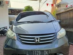 2009 Honda Freed PSD Abu-abu hitam - Jual mobil bekas di Jawa Timur