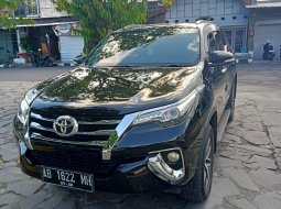 2016 Toyota Fortuner VRZ Hitam - Jual mobil bekas di DI Yogyakarta