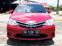 2015 Toyota Etios Valco E Merah - Jual mobil bekas di Kalimantan Selatan