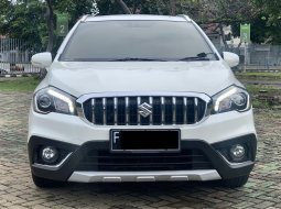 2018 Suzuki SX4 S-Cross AT Putih - Jual mobil bekas di DKI Jakarta
