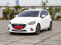 2016 Mazda 2 R AT Putih - Jual mobil bekas di DKI Jakarta