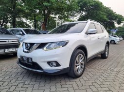 2019 Nissan X-Trail 2.5 CVT Putih - Jual mobil bekas di Banten