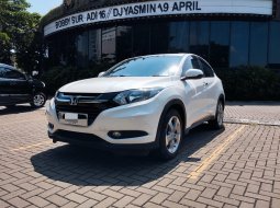2018 Honda HR-V 1.5L E CVT Putih - Jual mobil bekas di Jawa Barat