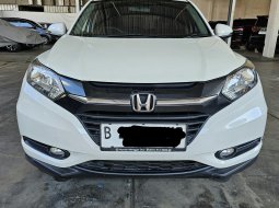 2018 Honda HR-V 1.5L S CVT Putih - Jual mobil bekas di Jawa Barat