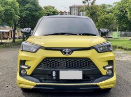 2022 Toyota Raize 1.0T GR Sport CVT (Two Tone) Kuning - Jual mobil bekas di DKI Jakarta