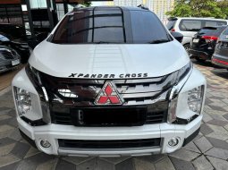 2021 Mitsubishi Xpander Cross AT Putih - Jual mobil bekas di Jawa Barat