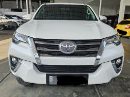 2016 Toyota Fortuner 2.4 VRZ AT Putih - Jual mobil bekas di Jawa Barat
