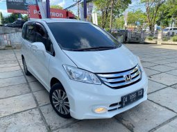 2014 Honda Freed PSD Putih - Jual mobil bekas di Kalimantan Timur