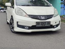 2012 Honda Jazz RS MT Putih - Jual mobil bekas di DI Yogyakarta