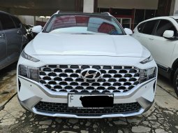 2022 Hyundai Santa Fe D 2.2 8DCT Signature Putih - Jual mobil bekas di Jawa Barat