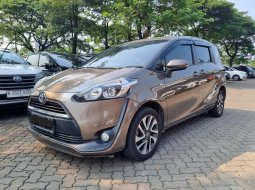 2019 Toyota Sienta V MT Coklat - Jual mobil bekas di Banten