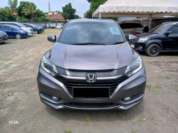 2018 Honda HR-V E Prestige Abu-abu - Jual mobil bekas di Jawa Barat