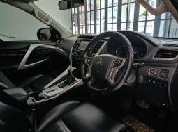 2018 Mitsubishi Pajero Sport Dakar 4x4 AT Hitam - Jual mobil bekas di Jawa Barat