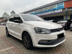 2016 Volkswagen Polo TSI 1.2 Automatic Putih - Jual mobil bekas di Banten