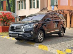 2022 Toyota Kijang Innova V A/T Gasoline Hitam - Jual mobil bekas di DKI Jakarta