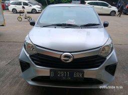 2021 Daihatsu Sigra 1.0 D MT Silver - Jual mobil bekas di Banten