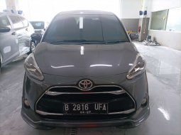 2017 Toyota Sienta Q CVT Abu-abu - Jual mobil bekas di Banten