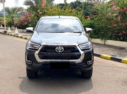 2023 Toyota Hilux D-Cab 2.4 V (4x4) DSL A/T Hitam - Jual mobil bekas di DKI Jakarta