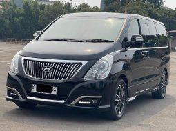 2018 Hyundai H-1 2.5L CRDi Royale Hitam - Jual mobil bekas di DKI Jakarta