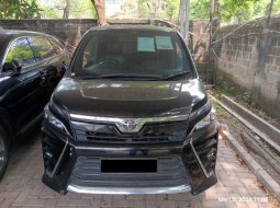 2019 Toyota Voxy 2.0 A/T Hitam - Jual mobil bekas di Jawa Barat