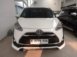 2017 Toyota Sienta Q Putih - Jual mobil bekas di Banten