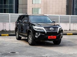 2017 Toyota Fortuner SRZ Hitam - Jual mobil bekas di DKI Jakarta