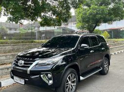 2016 Toyota Fortuner 2.4 VRZ AT Hitam - Jual mobil bekas di DI Yogyakarta
