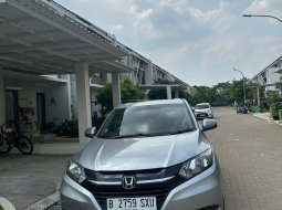 2017 Honda HR-V E Silver - Jual mobil bekas di DI Yogyakarta