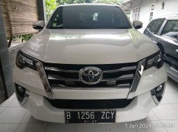 2016 Toyota Fortuner 2.4 VRZ AT Putih - Jual mobil bekas di Jawa Barat