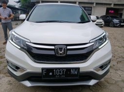2016 Honda CR-V 2.4 Prestige Putih - Jual mobil bekas di Banten