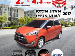 2017 Toyota Sienta G MT Orange - Jual mobil bekas di Kalimantan Barat