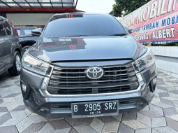 2021 Toyota Kijang Innova V Abu-abu - Jual mobil bekas di Jawa Barat