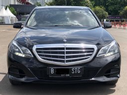2016 Mercedes-Benz E-Class E 200 Hitam - Jual mobil bekas di DKI Jakarta