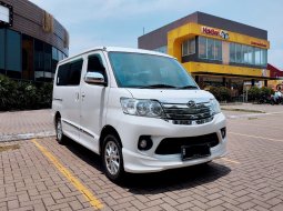 2022 Daihatsu Luxio 1.5 X M/T Putih - Jual mobil bekas di Jawa Barat