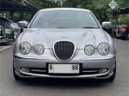 2001 Jaguar S Type Silver - Jual mobil bekas di DKI Jakarta