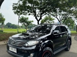 2013 Toyota Fortuner G Hitam - Jual mobil bekas di DKI Jakarta