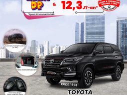 2021 Toyota Fortuner 2.4 VRZ AT Hitam - Jual mobil bekas di Kalimantan Barat