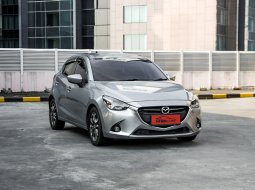 2015 Mazda 2 R AT Silver - Jual mobil bekas di DKI Jakarta