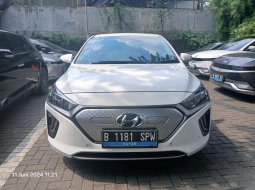 2021 Hyundai Ioniq Signature Putih - Jual mobil bekas di Jawa Barat