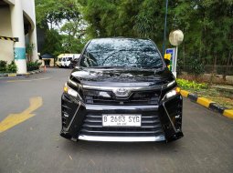 2018 Toyota Voxy CVT Hitam - Jual mobil bekas di DKI Jakarta