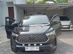2023 Toyota Kijang Innova Zenix Hybrid Hitam - Jual mobil bekas di DI Yogyakarta